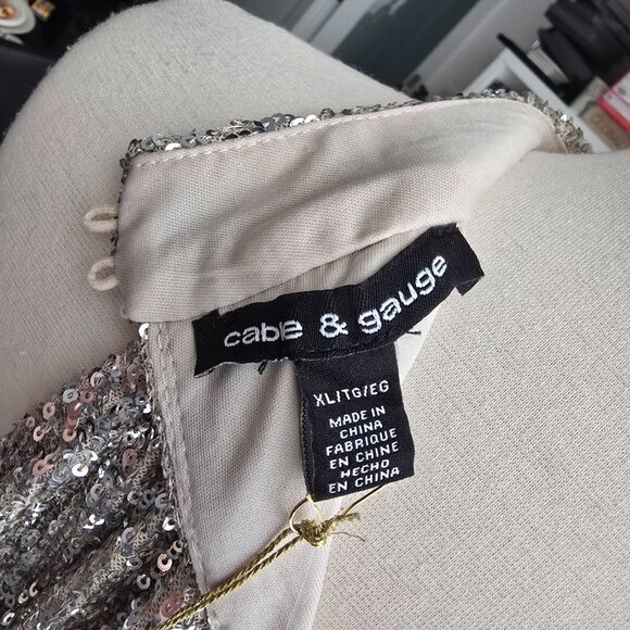 Cable and Gauge Metallic Halter Top - Picture 6 of 7